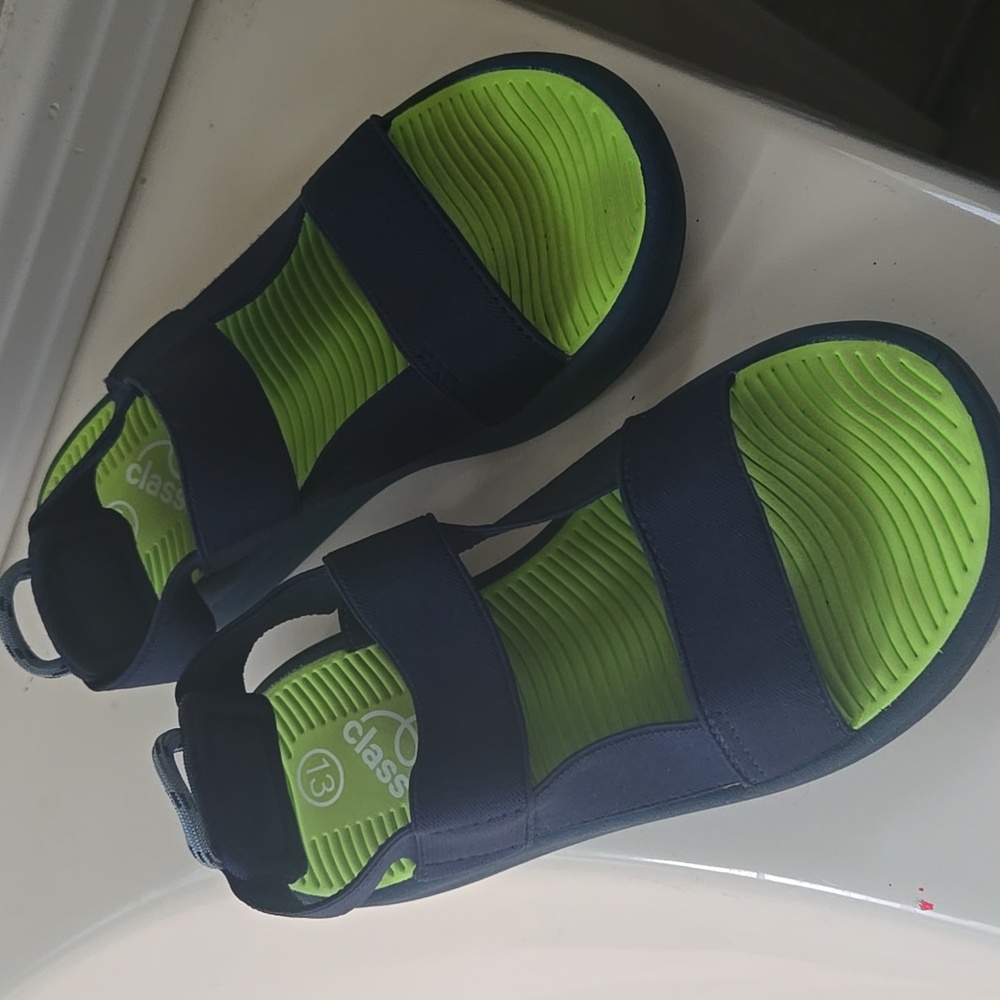 Kids Navy and Green Sandals